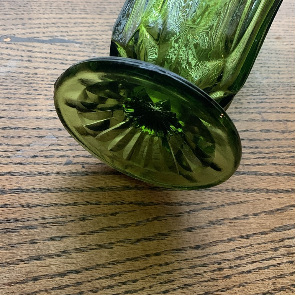 Beautiful Vase - Picture 3 of 6